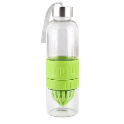 kopen Gemakkelijk te dragen Buiten 700 ml glazen waterfles voor infusie Bpa vrij Tritan herbruikbaar glazen fruit infuser waterfles lekvrije bovenkant en brede mond online manufacture