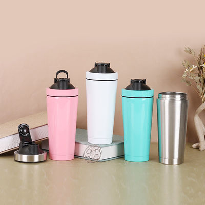 kopen Draagbare roestvrijstalen shaker met dubbele sectie metalen eiwitshaker fles met schaal voor gym online manufacture