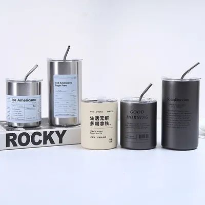Tumbler roestvrij staal koffiekop isolatie met deksel en stro Amerikaanse stijl draagbare buiten met begeleidende stro verzegelde waterbekers dubbele wand reisfles