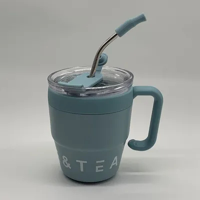 Geïsoleerde reisbeker 1pcs 480ml roestvrijstalen koffiekop met stroofdeksel Thermosbeker voor warme koude dranken Water thee Melk kantoor Buiten draagbare fles