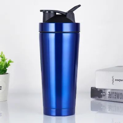 Roestvrij staal shaker fles geluidsvrij 24 oz geïsoleerde metalen shakers flessen beker voor eiwit mengsels en pre-workout 100% lekbestendig