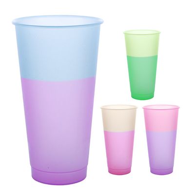 500ml Plastic Space Cup Grote Capaciteit Eenvoudig Ontwerp Kleurveranderende Beker Roestvrijstalen Deksel