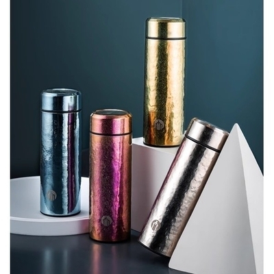Reisklaar Premium Titanium Hydro Flask lichtgewicht lekbestendig 500 ml capaciteit Titanium geïsoleerde waterfles Ideaal voor kamperen Wandelen Featherlight Design